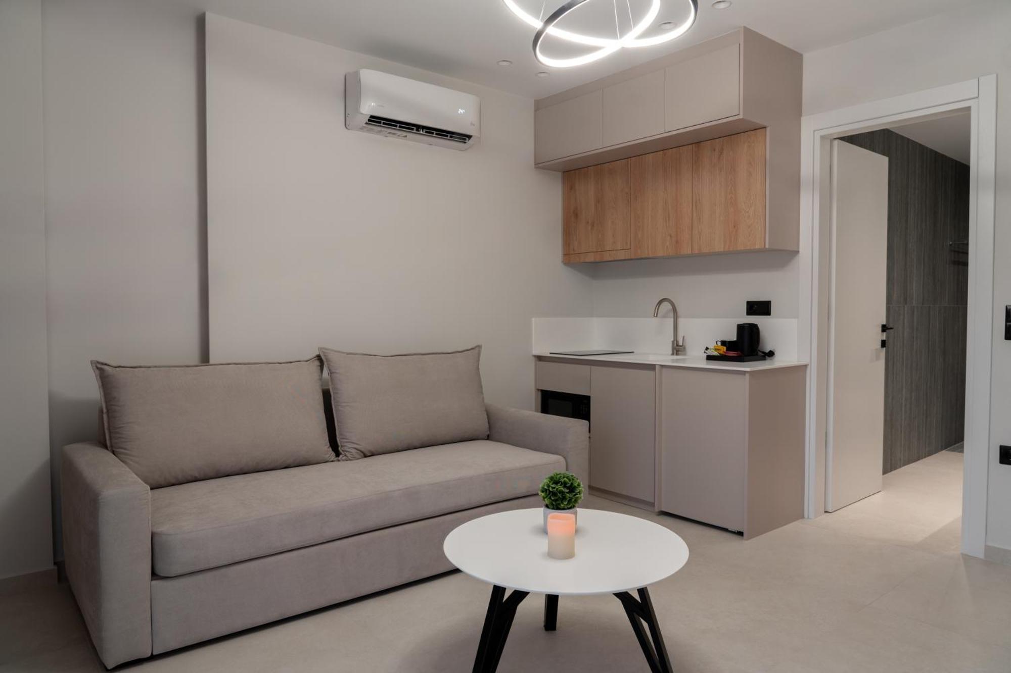 Aparthotel Sealuxe Living Nea Iraklitsa Esterno foto