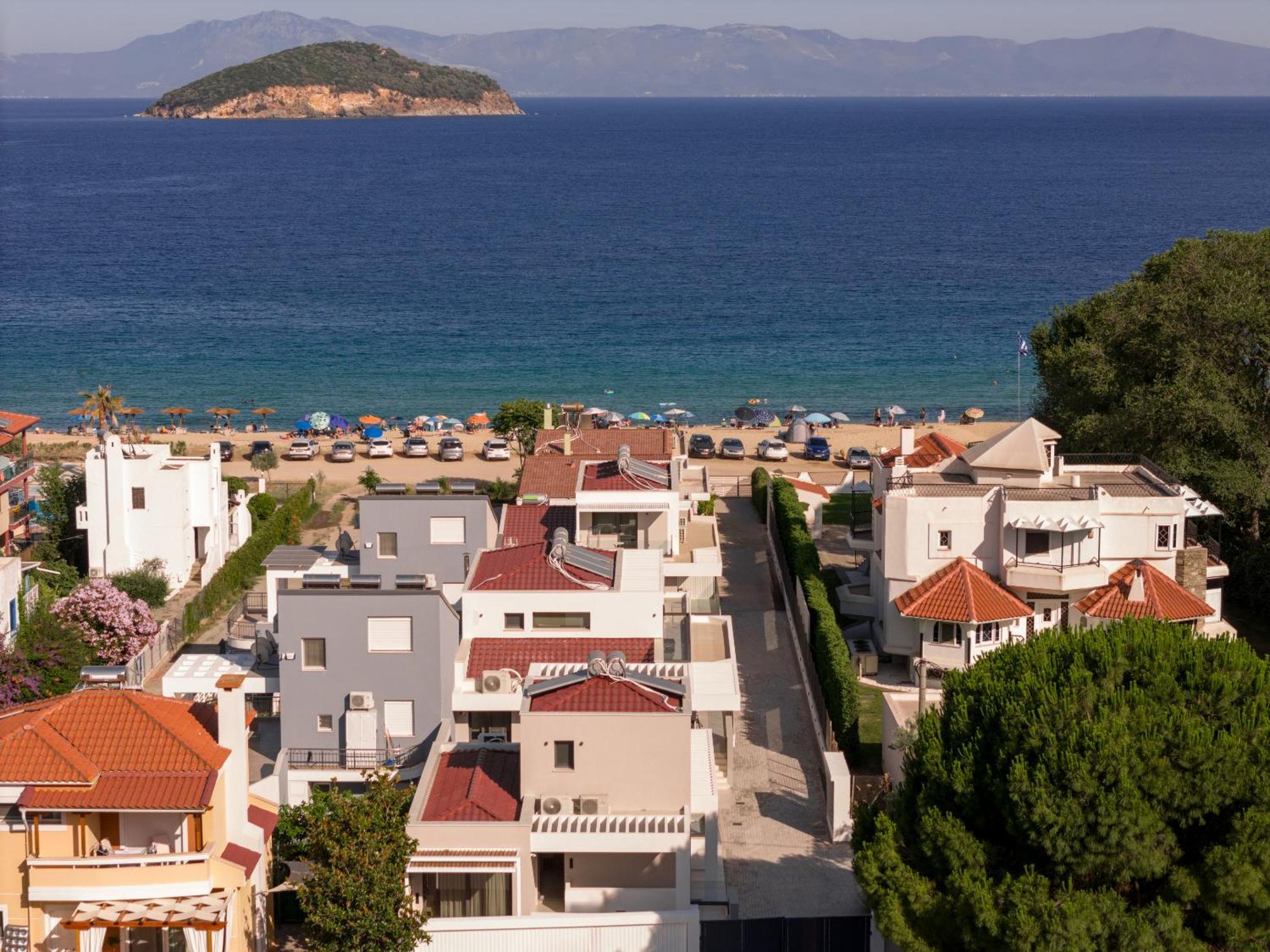 Aparthotel Sealuxe Living Nea Iraklitsa Esterno foto
