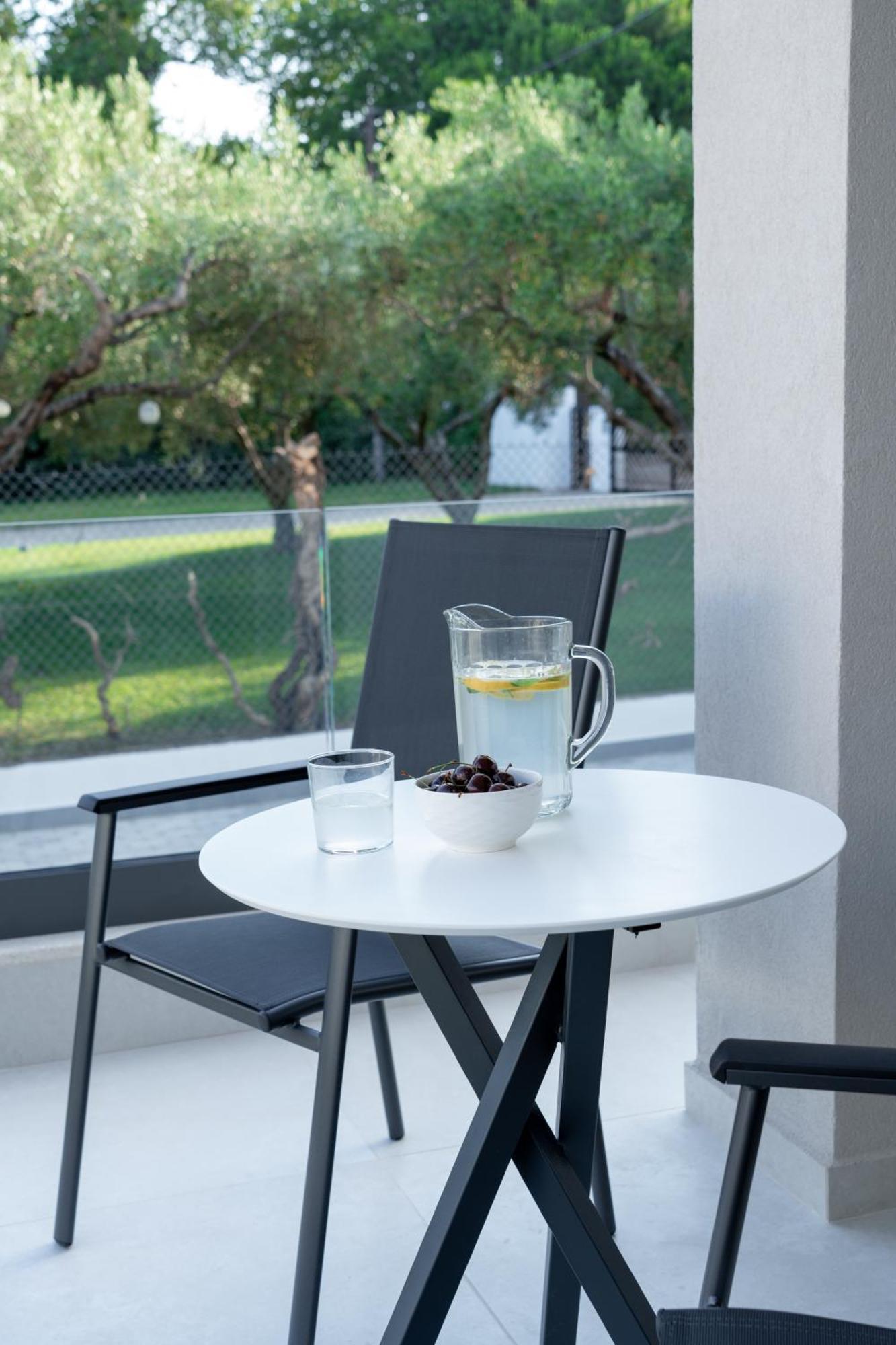 Aparthotel Sealuxe Living Nea Iraklitsa Esterno foto